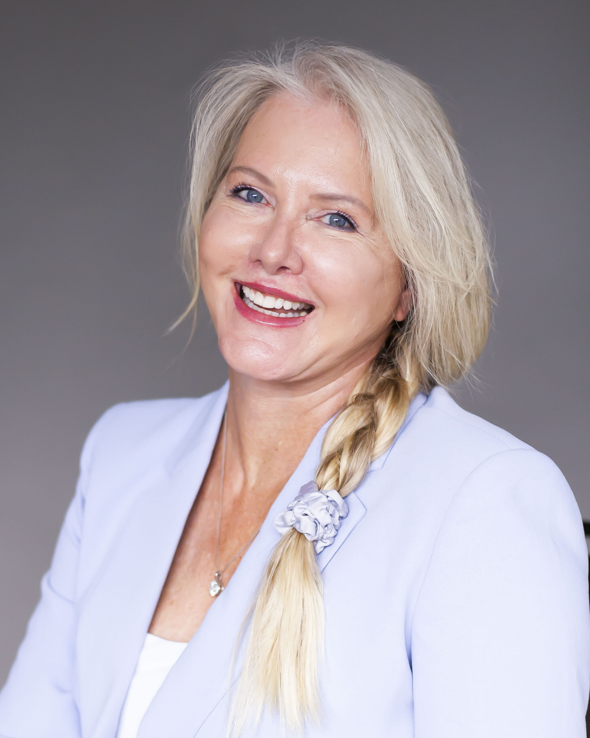 Anne Brust, BS
